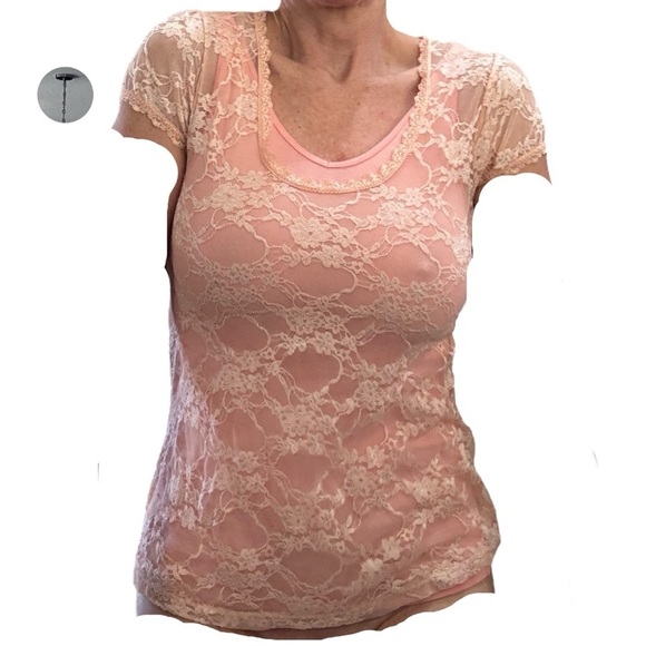 NWOT Downeast Basics Lace Overlay peach Top - Picture 5 of 9